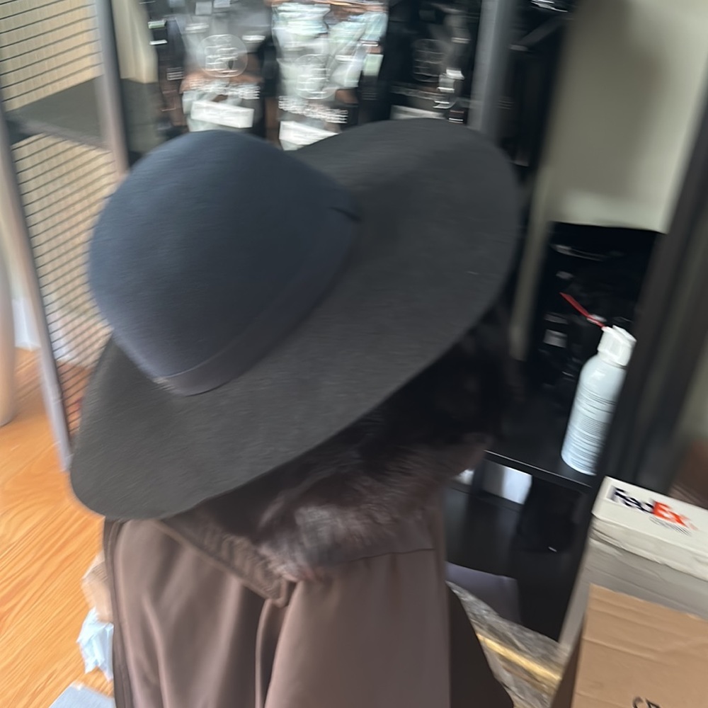 Chanel wide brimmed felt hat, navy blue and black - Picture 5 of 7